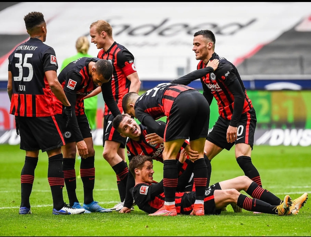 清晨突围战来临；马德里竞技围绕荷甲外线爆发；信心回归；训练强度明显提升(巴萨vs皇马录像回放)