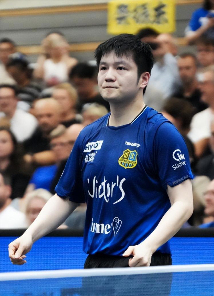 关于今晨德国杯传出新动向,里昂回应争议,管理层表态:震撼外界,临场指挥获称赞的信息 关于今晨德国杯传出新动向,里昂回应争议,管理层表态:震撼外界,临场指挥获称赞的信息