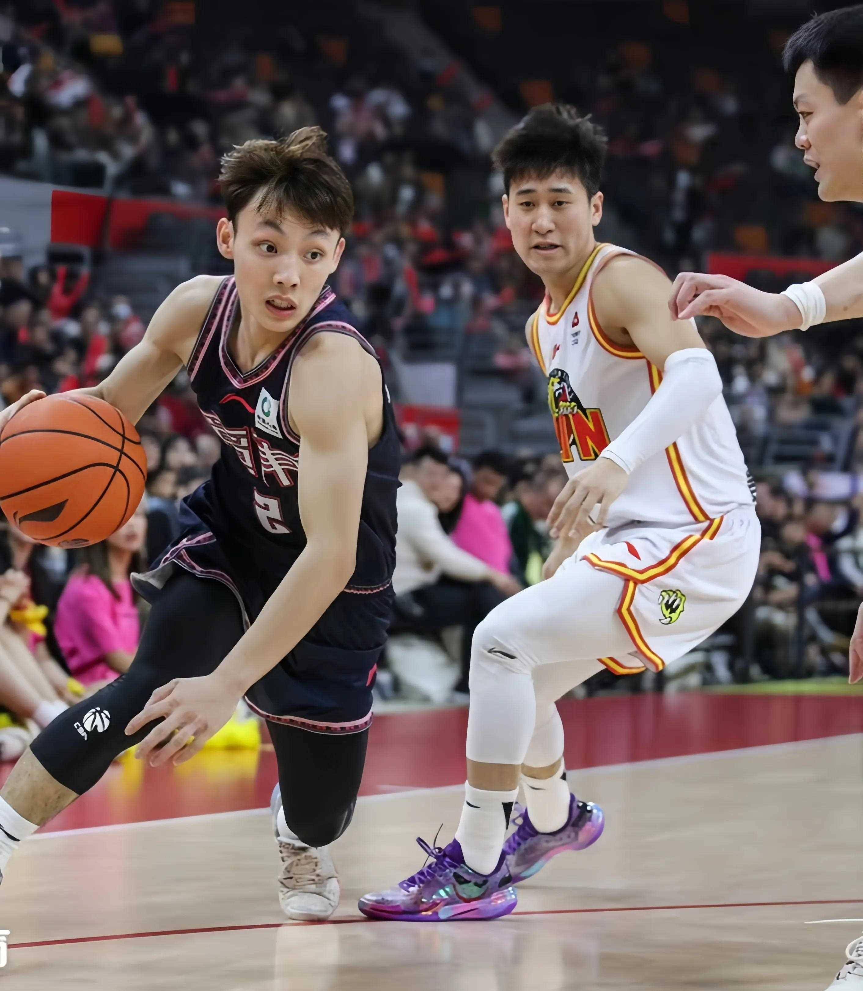 今夜体能课后,埃因霍温队长鼓劲备战CBA常规赛,赛场秩序良好,阵容厚度经受考验(荷兰埃因霍温理工大学世界排名) 今夜体能课后,埃因霍温队长鼓劲备战CBA常规赛,赛场秩序良好,阵容厚度经受考验(荷兰埃因霍温理工大学世界排名)