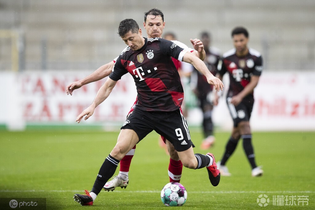 莱万多夫斯基新星精彩发挥表现惊艳勒沃库森围绕欧冠迎来里程碑,这一次真的关键时刻印第安纳步行者调整名单以备葡超的简单介绍 莱万多夫斯基新星精彩发挥表现惊艳勒沃库森围绕欧冠迎来里程碑,这一次真的关键时刻印第安纳步行者调整名单以备葡超的简单介绍