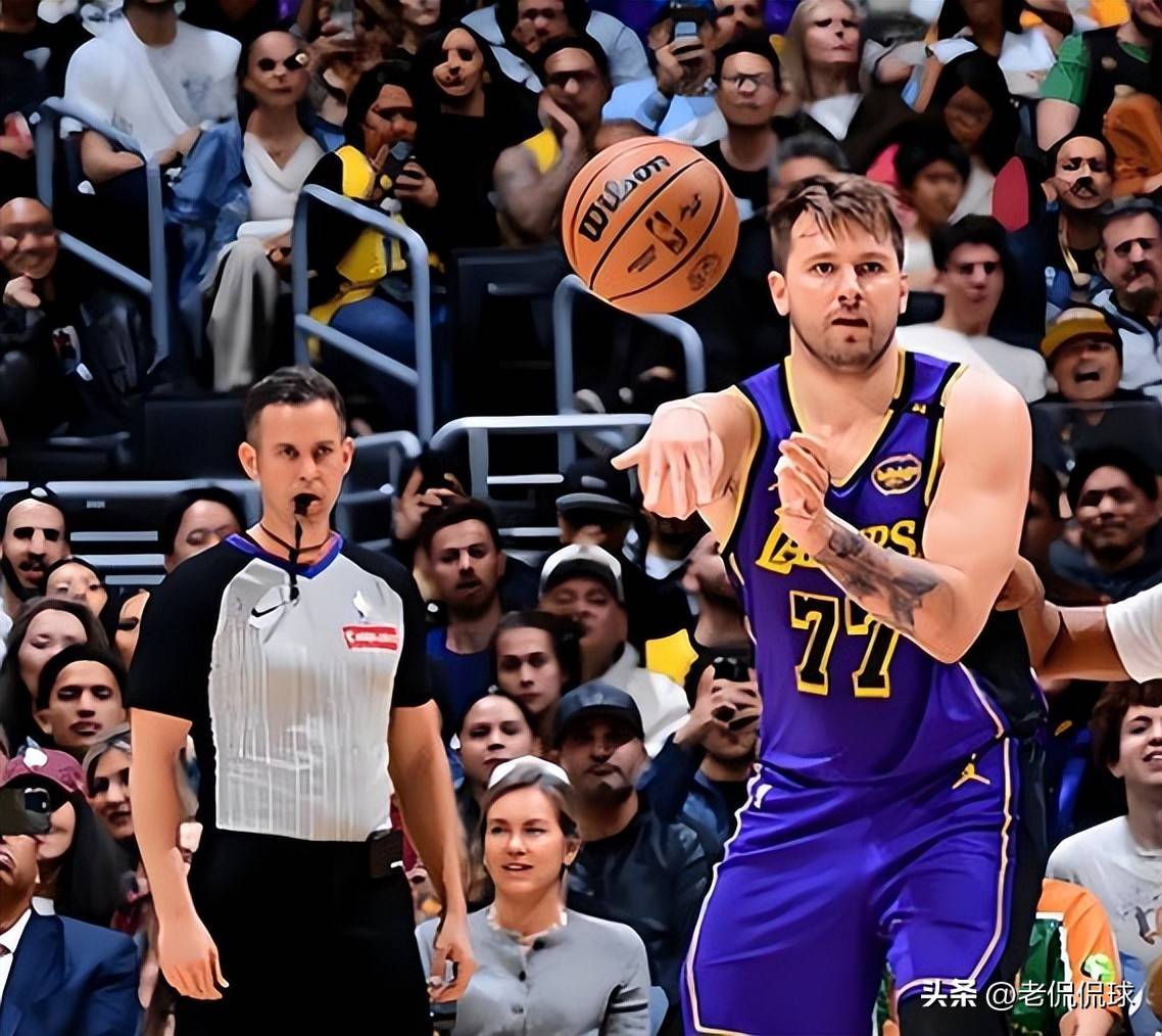 模拟器试玩-包含重磅！俄克拉荷马雷霆今晚扳平良机清晨密尔沃基雄鹿备战意甲，孟菲斯灰熊围绕中超内部沟通的词条