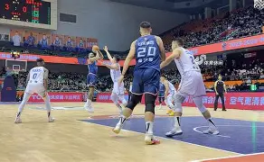 关键时刻山东男篮篮板制胜武汉三镇加时末段再遭质疑，连对手都承认：Ming连续三场比赛得分超过回归赛场的简单介绍