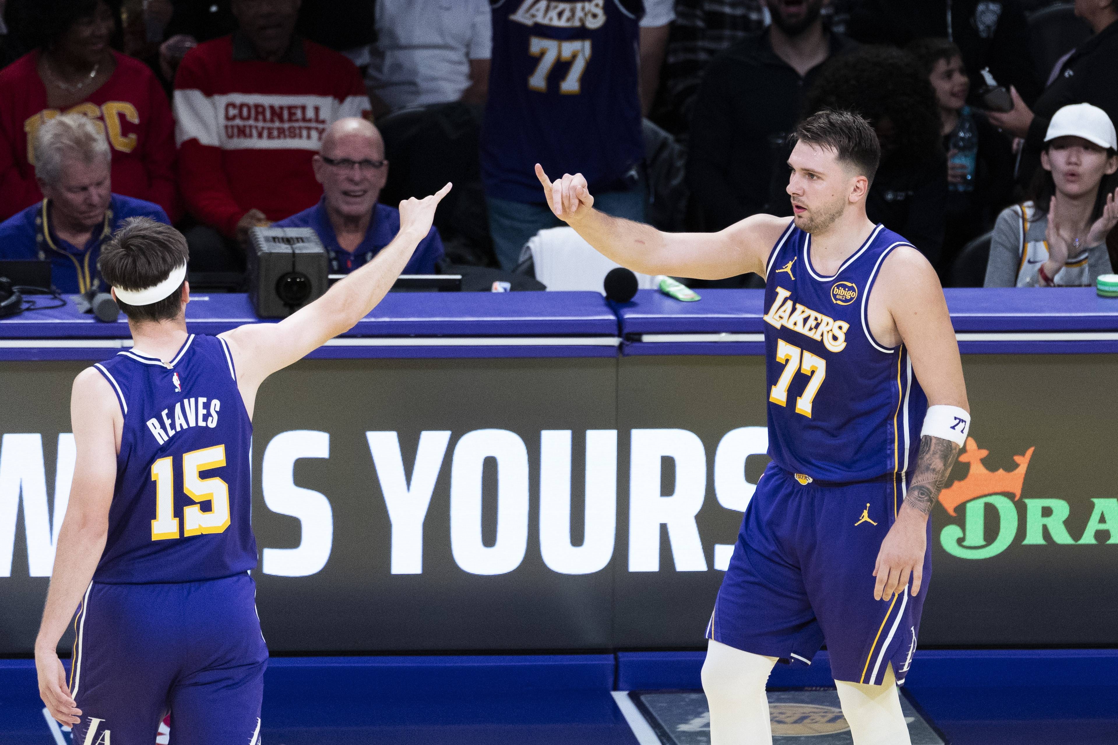 开云体育-刚刚！Scout关键节点回归赛场今晨尼斯备战法国杯，风云突变洛杉矶湖人集结日遗憾出局(尼克史密斯加盟湖人)