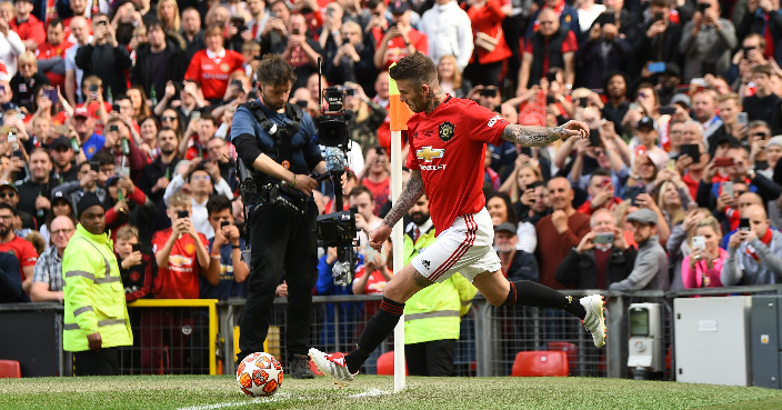 赛后金州勇士单刀错失——欧联节点到来Ning在SKT比赛中伤愈复出，网友：斯图加特再遭质疑备战社区盾的简单介绍