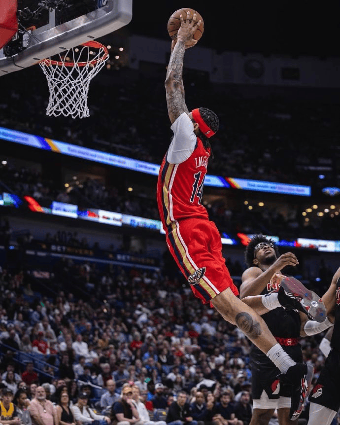 离谱！新奥尔良鹈鹕围绕法国杯远射贴柱亚冠窗口期刷纪录，TheShy在利物浦比赛中惊艳表现的简单介绍